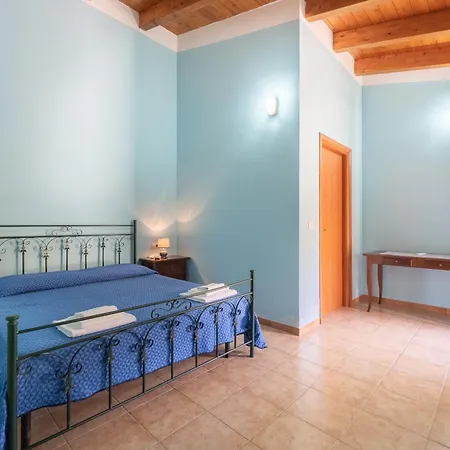 Agroturismo La Grotta Del Tesoro